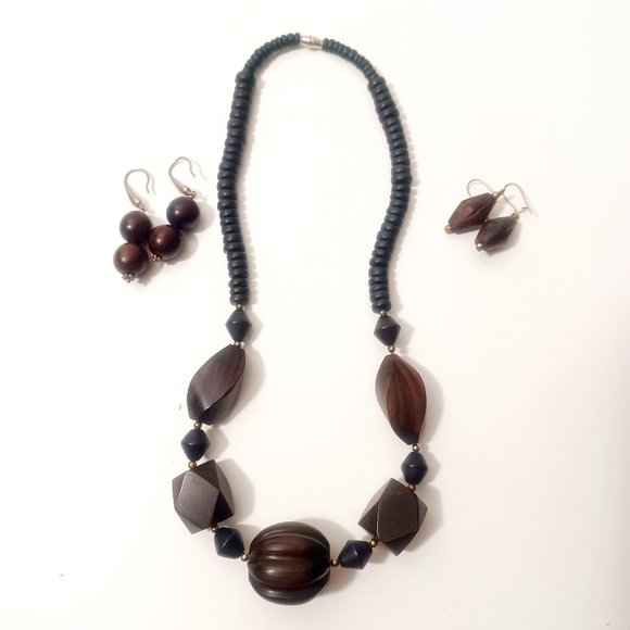 Vintage 1980s Geometric Dark Brown Wooden Bead Necklace and Earrings Set - Picture 1 of 4